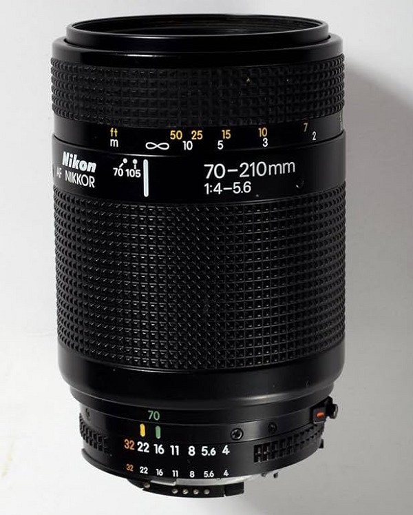 Nikon AF 70-210mm f/4-5,6 (OS)
