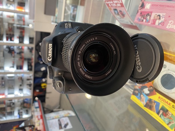 Canon Eos 550D+EF-S 18/55mm IS+EW-60C(OS)