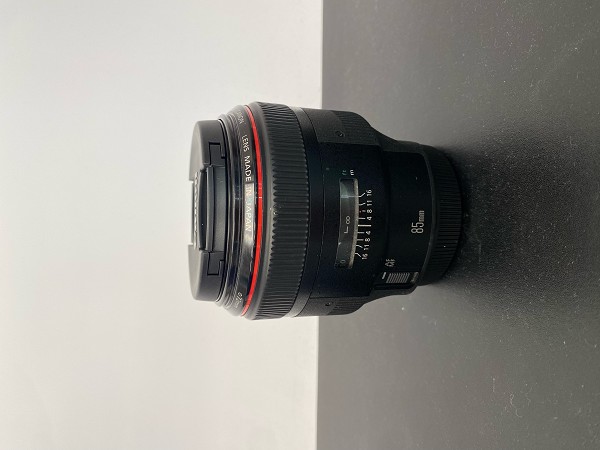 Canon EF 85mm f/1,2L II USM (CN)