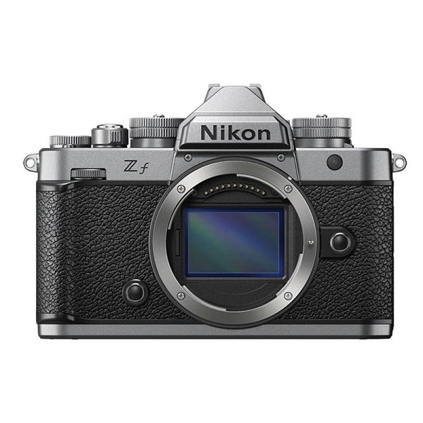 Nikon Zf Silver + Z 24-70 f/4 S + SD 128GB
